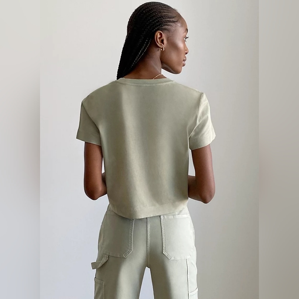 aritzia x Wilfred weekend v-neck t-shirt